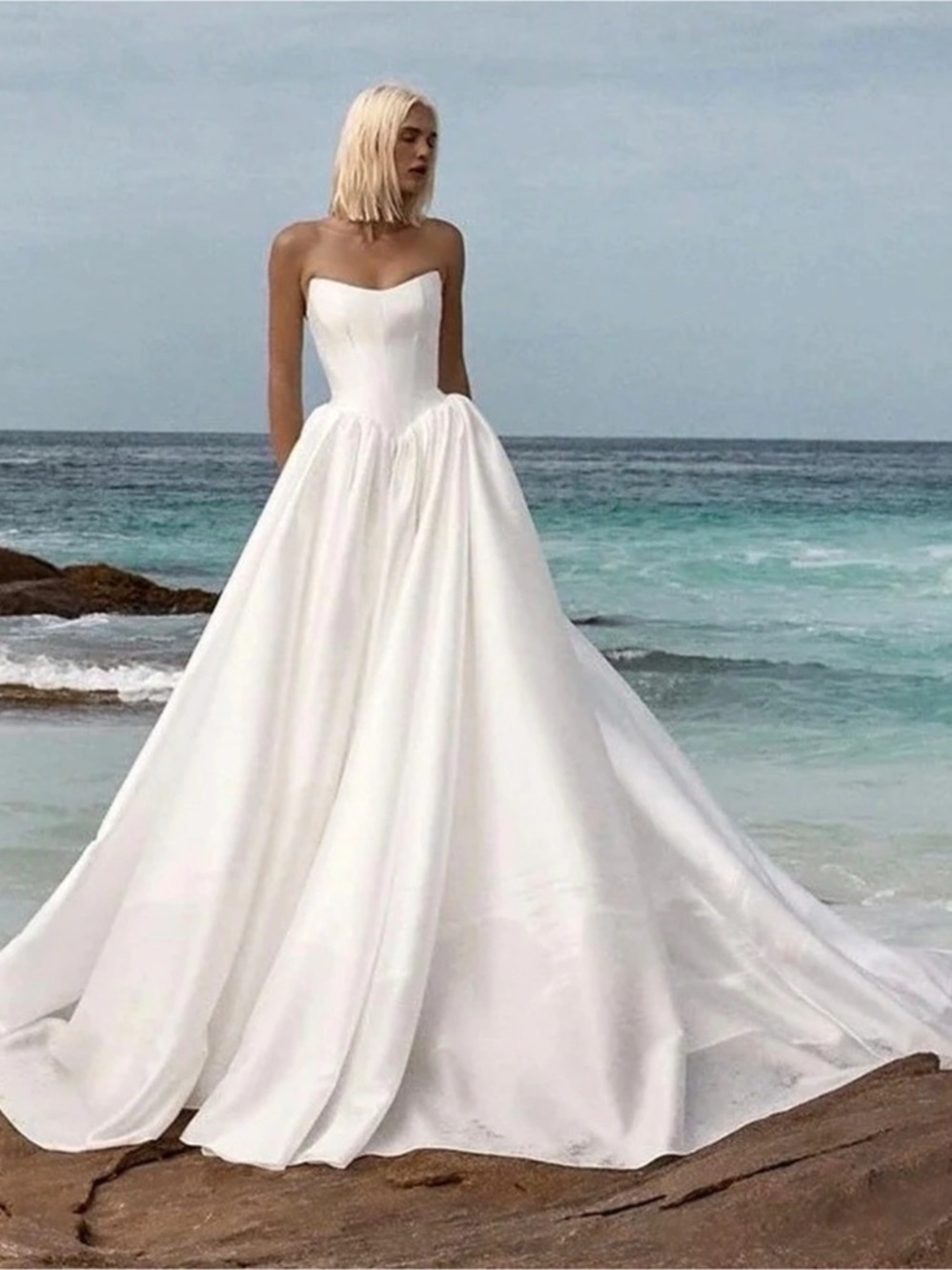 Kyha Miles gown
